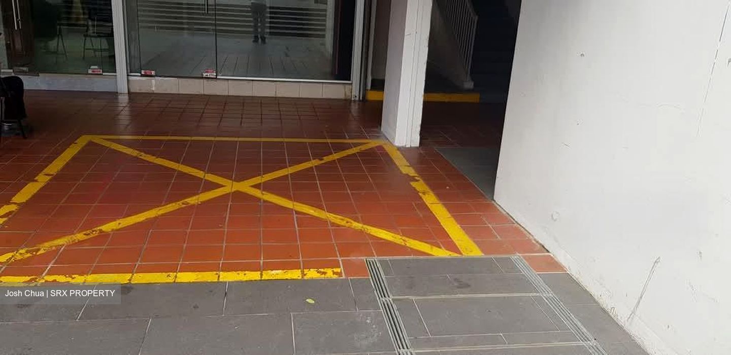 Ang Mo Kio Avenue 8 (D20), Shop House #597555261